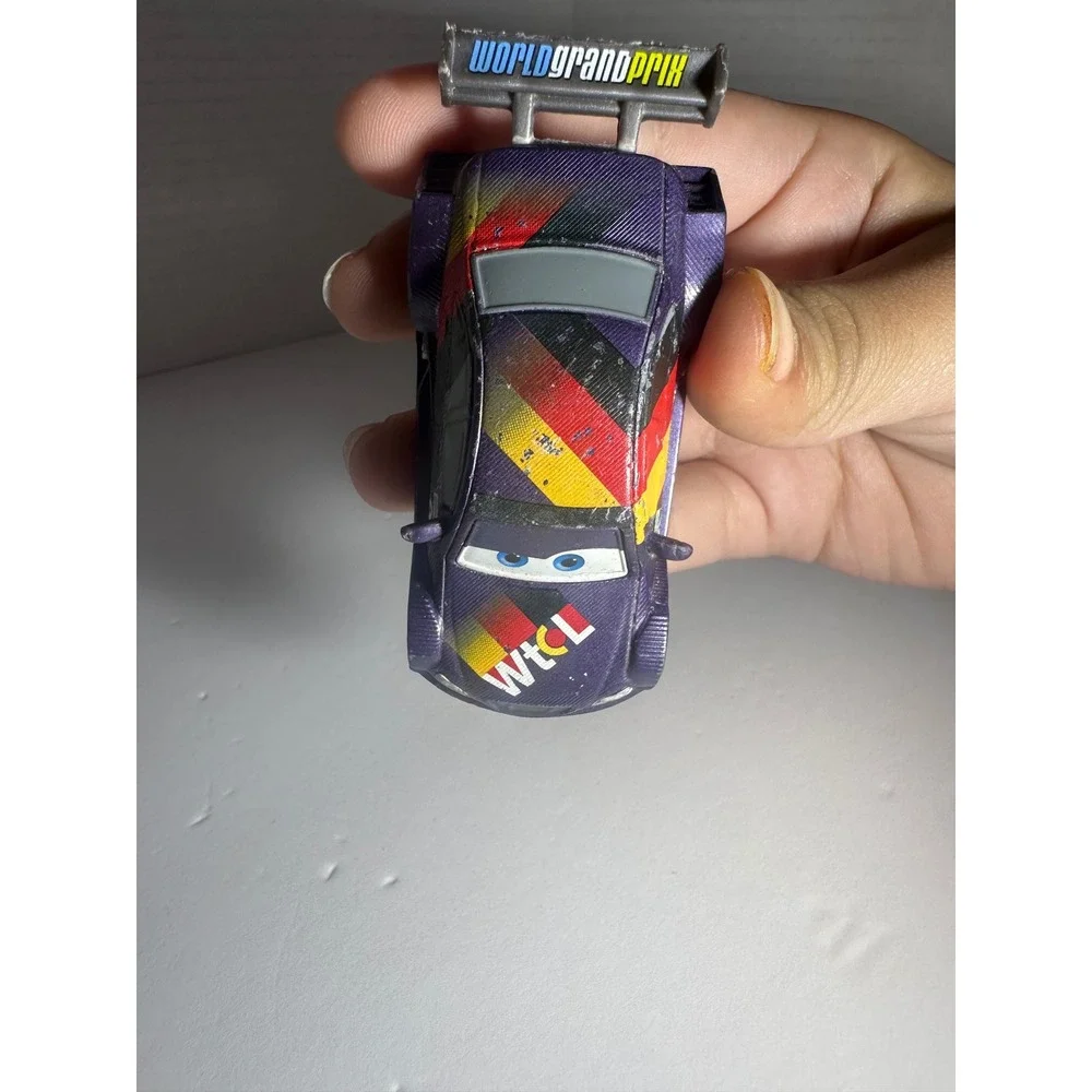 Disney Pixar Cars Max Schnell World Grand Prix Mattel Diecast Purple Car